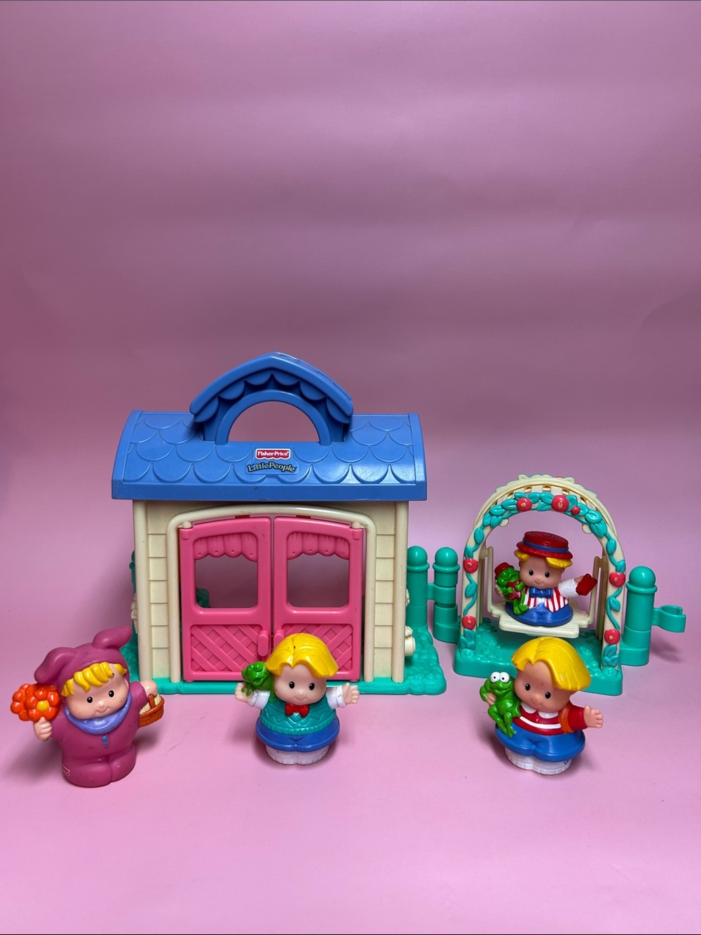 Vintage Fisher Price Little People PINK GARDEN COTTAGE SUMMER HOUSE TEA PARTY